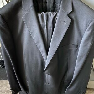 Elegant Men's Black Suit